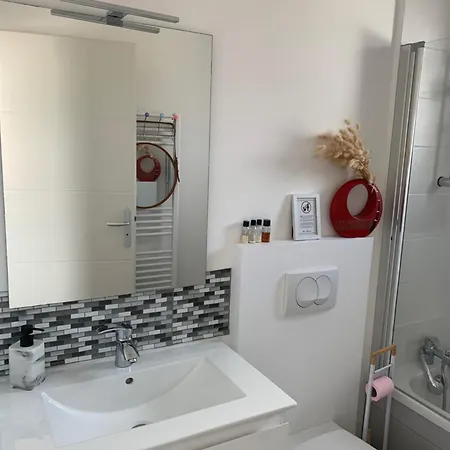 D'hotes Du Plantier Les Bains Bed & Breakfast 3*
